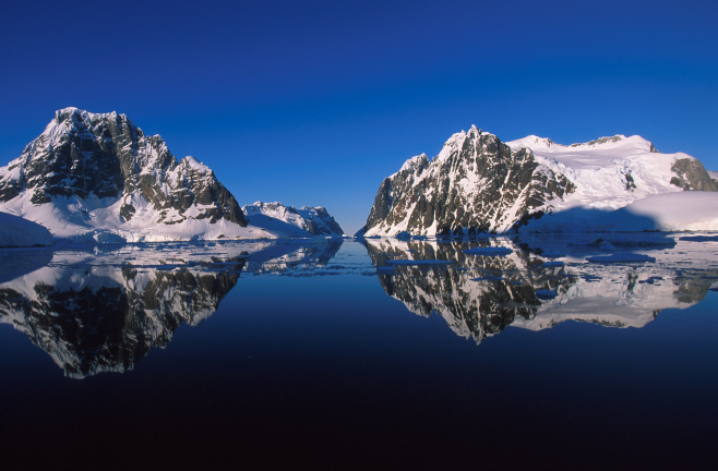 Antarctica Lemaire Channel